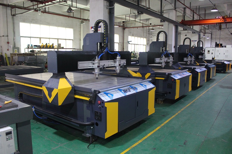 防雾PC镜片切割机定制 乐鱼leyu数控助力医护行业提高产能