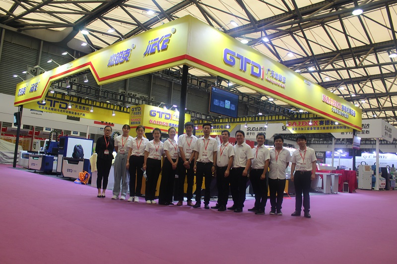 乐鱼leyu数控带您直击2020上海广告展展会现场